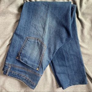 Bandolino jeans Karen boyfriend